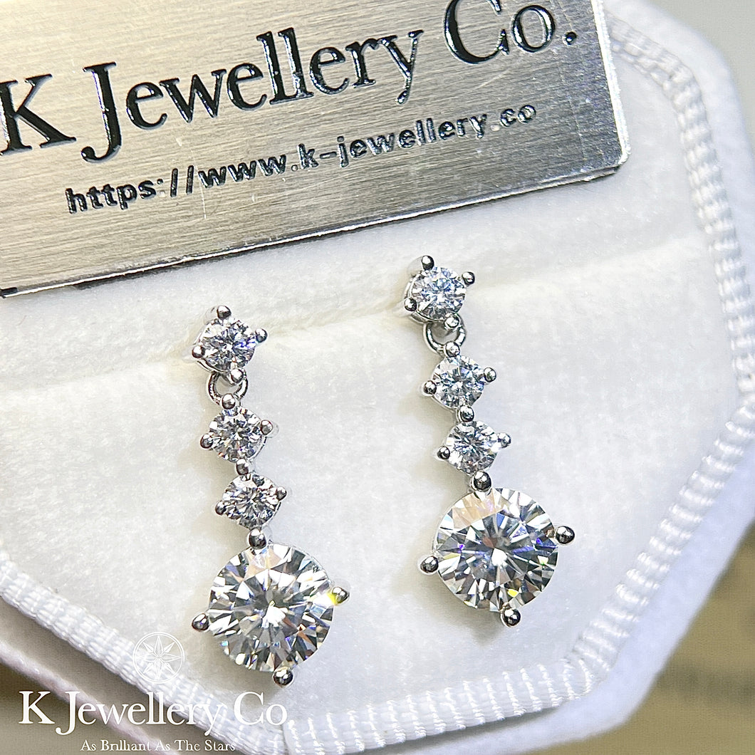 Moissanite Four Prongs Earrings 莫桑石四爪三石吊耳環