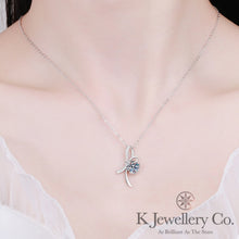 Load image into gallery viewer Moissanite Ribbon Knot Necklace Moissanite Ribbon Knot Necklace
