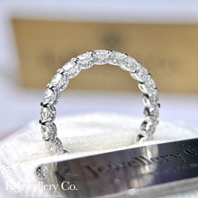 將圖片載入圖庫檢視器 Moissanite Laced Full Paved Ring 莫桑石蕾絲邊全鑽戒指
