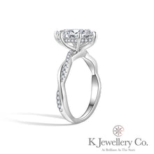 Load image into gallery viewer Moissanite Twisted Marquise 2ct Ring 莫桑石馬眼2卡戒指
