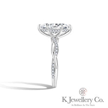 Load image into gallery viewer Moissanite Twisted Marquise 2ct Ring 莫桑石馬眼2卡戒指
