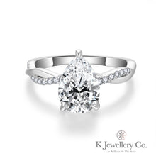 Load image into gallery viewer Moissanite Twisted Pear 2ct Ring 莫桑石水滴型2卡戒指
