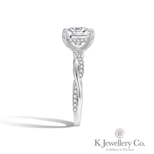 Load image into gallery viewer Moissanite Twisted Princess Cut 2ct Ring 莫桑石公主方兩卡波浪戒指
