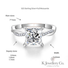 Load image into gallery viewer Moissanite Twisted Princess Cut 2ct Ring 莫桑石公主方兩卡波浪戒指
