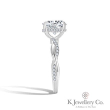 Load image into gallery viewer Moissanite Twisted Oval Cut 2ct Ring 莫桑石橢圓形兩卡波浪戒指
