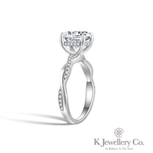 Load image into gallery viewer Moissanite Twisted Round Brilliant 2ct Ring 莫桑石圓形兩卡波浪戒指
