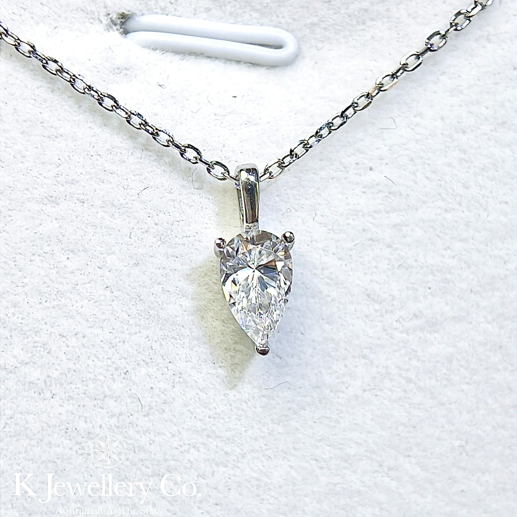 Moissanite Pear Necklace 莫桑石梨型清鑲頸鏈