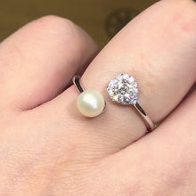 將影片載入圖庫檢視器並播放，Moissanite Pearl Ring 莫桑石天然淡水珍珠戒指
