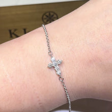 將影片載入圖庫檢視器並播放，Moissanite Starlight Cross Bracelet 星輝十字莫桑石手鏈
