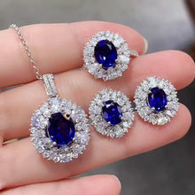 將影片載入圖庫檢視器並播放，Lab Grown Gem Emerald Ruby Sapphire Earring Necklace Ring 培育寶石紅寶藍寶祖母綠頸鏈耳環戒指套裝
