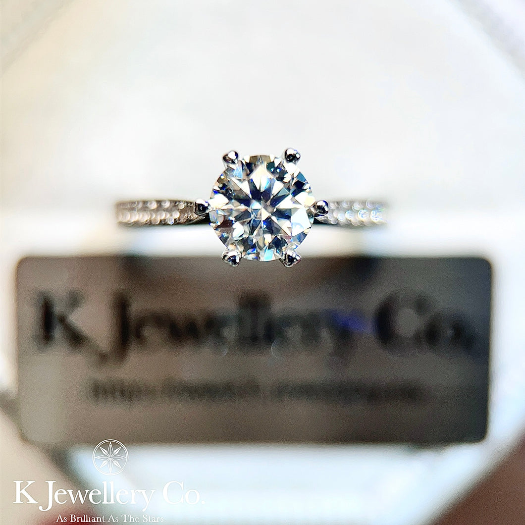 Moissanite Rolling Crown Ring 莫桑石皇冠轉動戒指