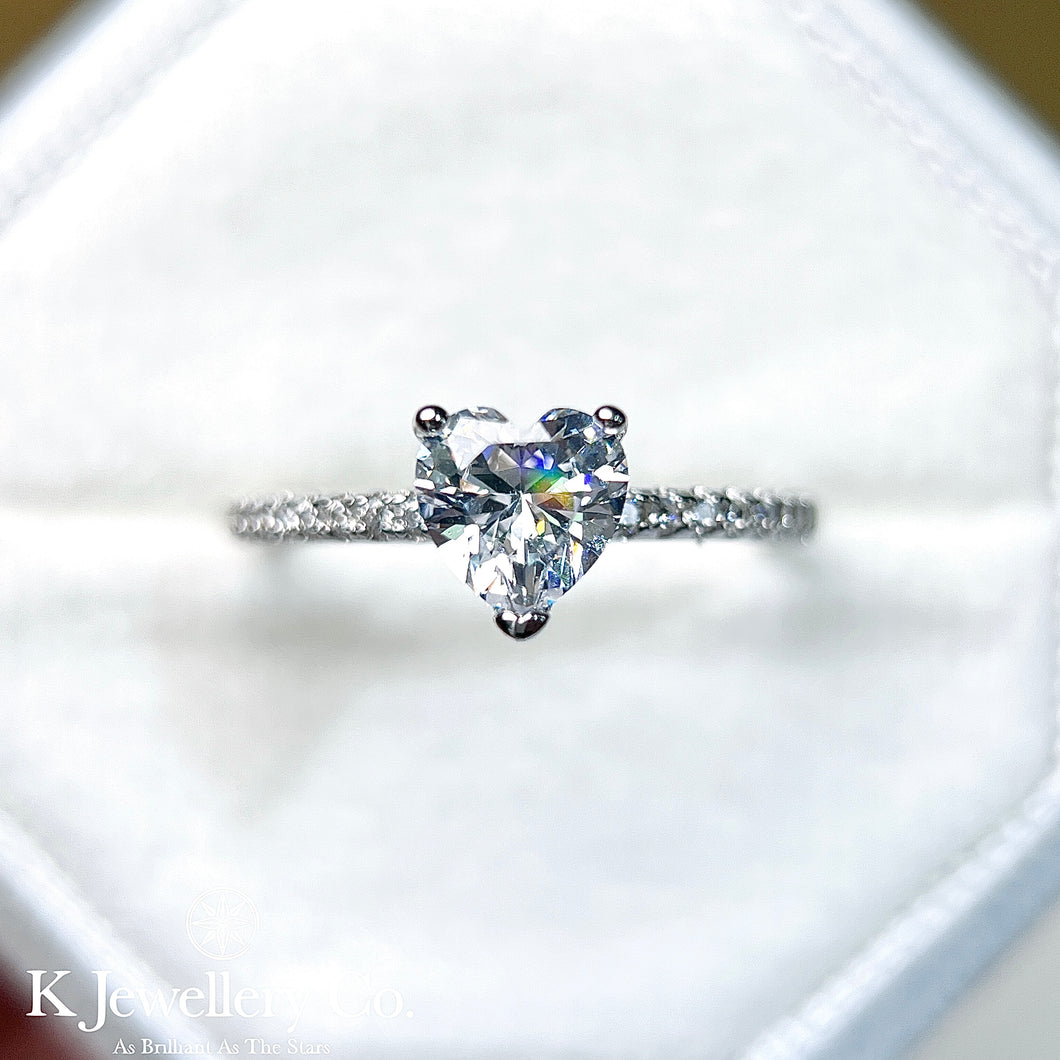 Moissanite Heart Shape Paved Ring 莫桑石愛心型鑲石臂戒指