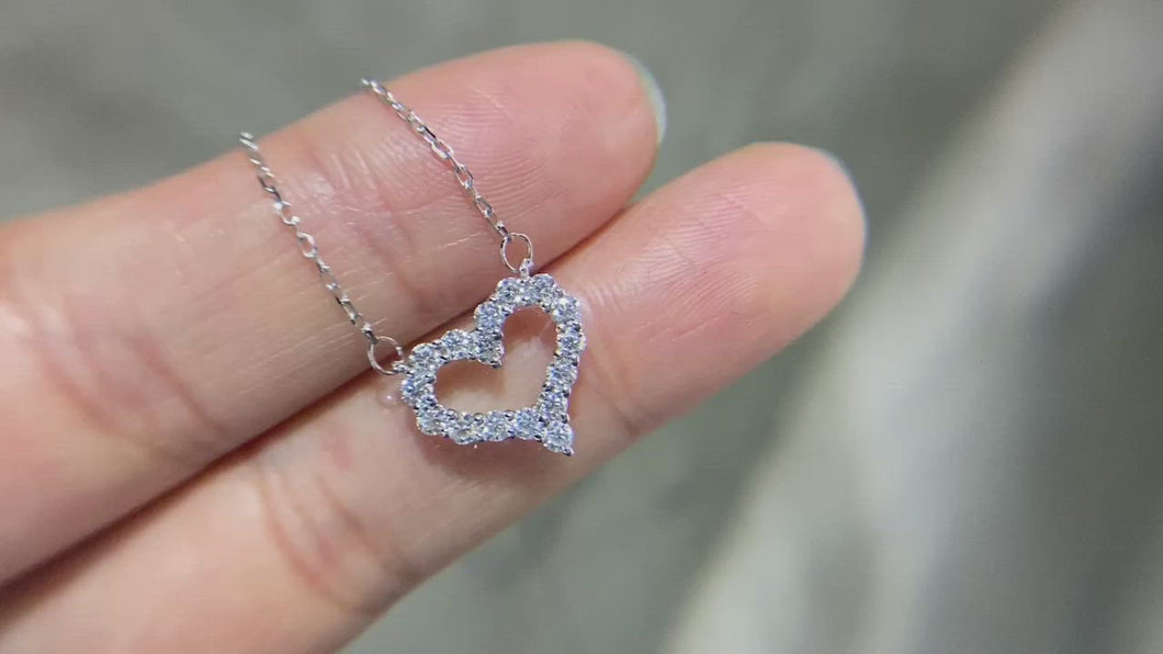 Moissanite Heart Paved Necklace 莫桑石愛心中號頸鏈