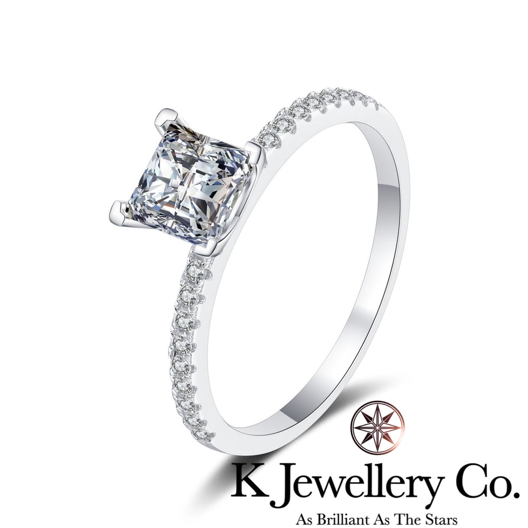 Moissanite Princess Cut Paved Ring 莫桑石公主方微鑲戒指